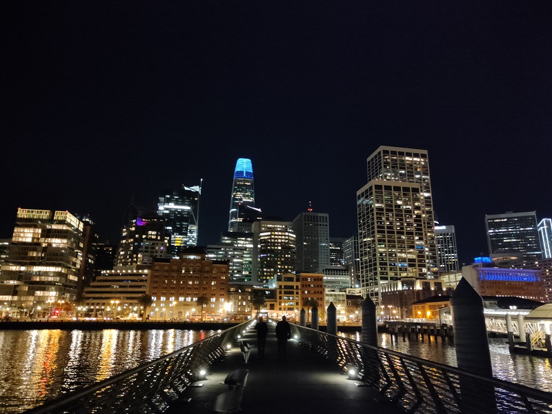 Bild Stadt bei Nacht